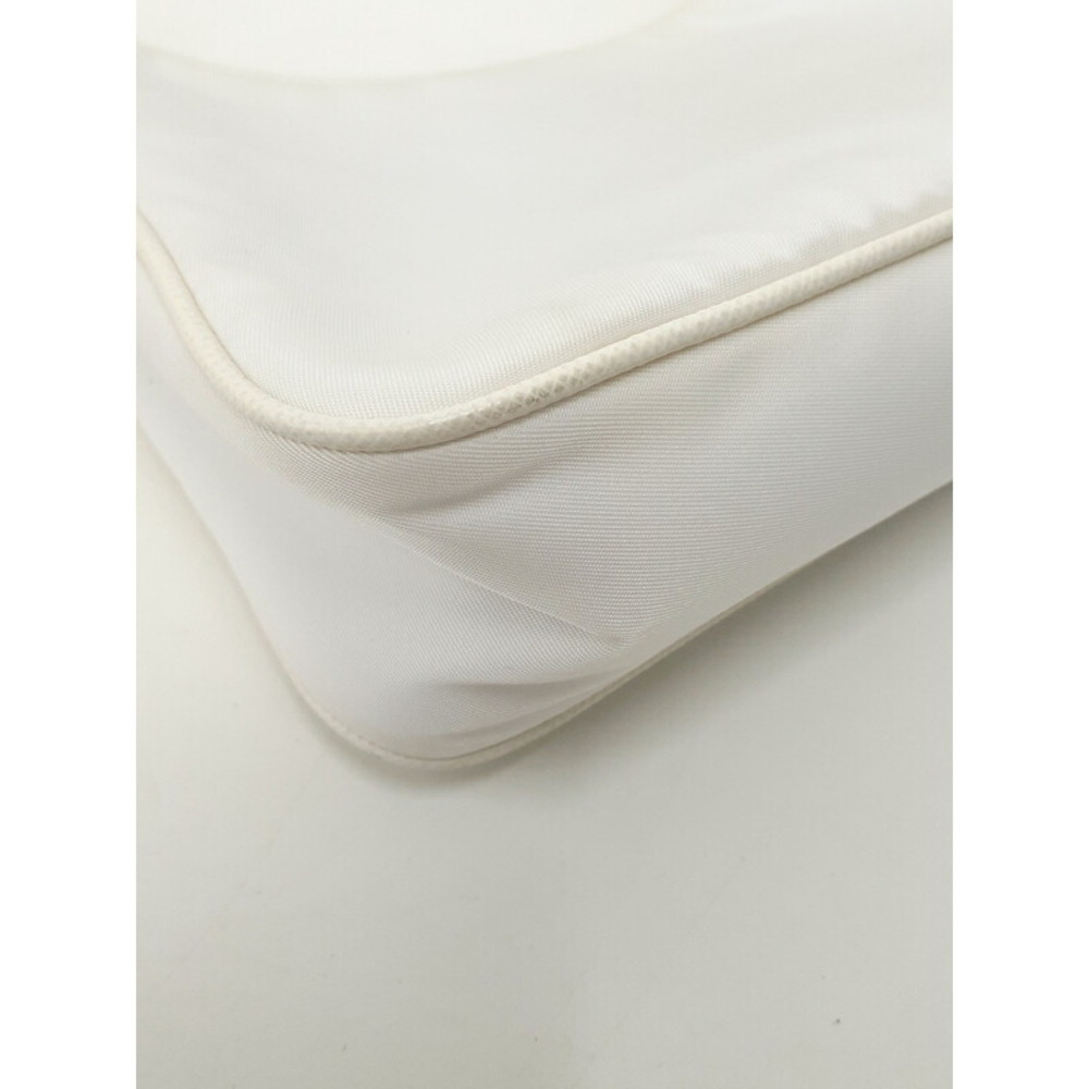 Prada ReEdition 2005 Saffiano Leather Chain Shoulder Bag White - Picture 7 of 9